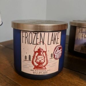 NEW bath and body works 3 wick candle